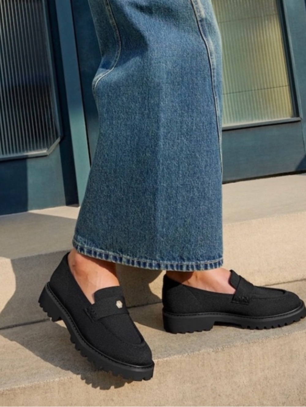 Vivaia Francesca Chunky Penny Loafer Minimalist Preppy Black Sz 7.5 Lug Sole - Picture 6 of 7